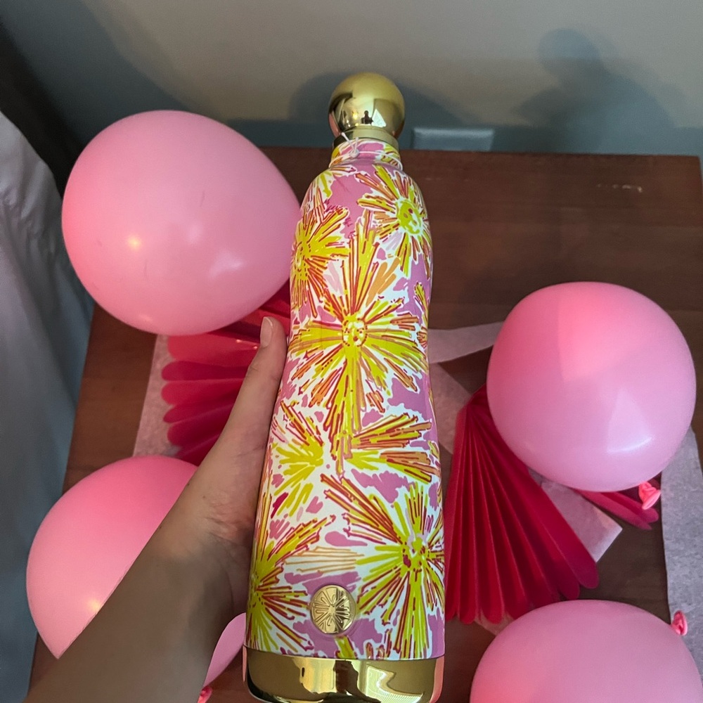 0NEW! lilly pulitzer! water bottle!!